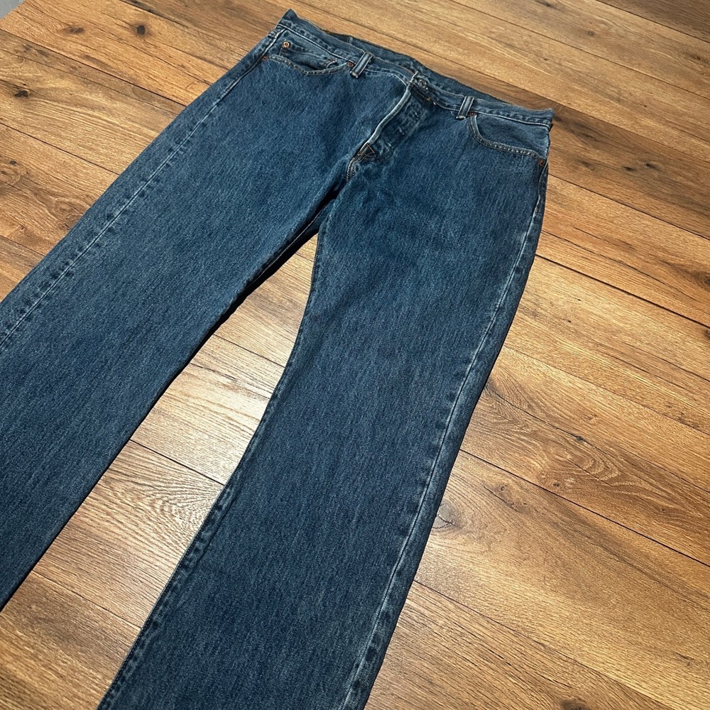 Levis 501 Original Fit Medium Wash Blue Jeans Mens 36x32
